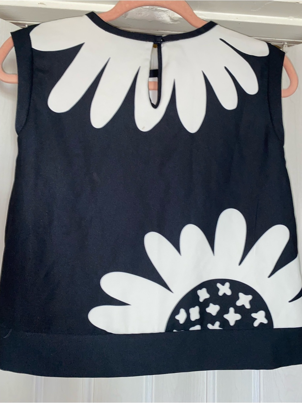 Victoria Beckham black and white daisy top